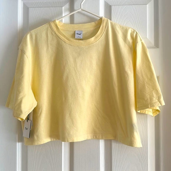 TNA Tour Cropped Tee - Picture 1 of 3